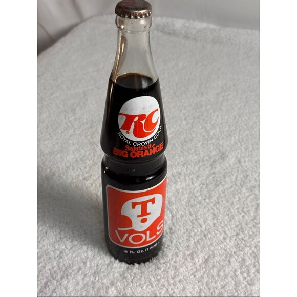 1975 TENNESSEE VOLS "SALUTE THE BIG ORANGE" FULL RC COLA SODA BOTTLE ROYAL CROWN - Picture 2 of 8